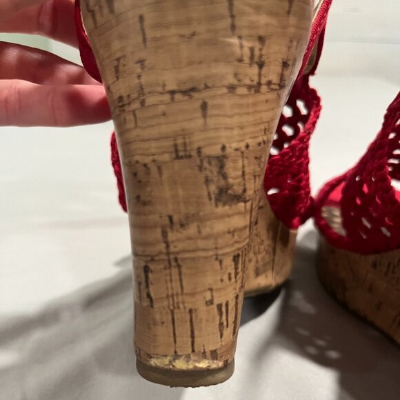 SO Red Sandal Wedge Size 8 - Picture 5 of 6